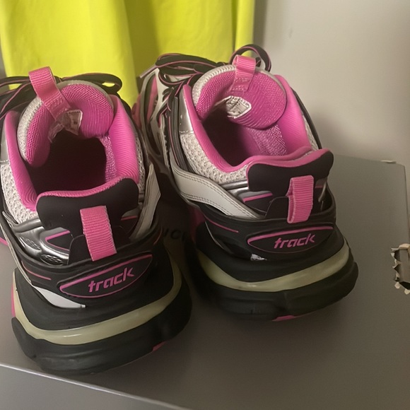 Balenciaga track LED sneaker - Picture 5 of 6